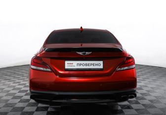 Подержанный автомобиль Genesis G70 2018 года (6 фото)