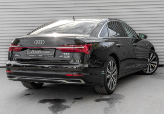 Подержанный автомобиль Audi A6 Sedan 2023 года (5 фото)