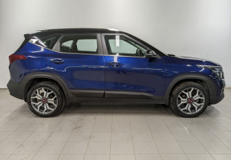 Подержанный автомобиль Kia Seltos 2021 года (4 фото)
