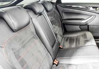 Подержанный автомобиль Ford Mondeo Sedan 2013 года (7 фото)