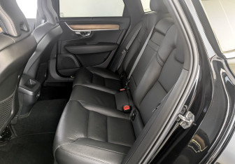 Подержанный автомобиль Volvo S90 2020 года (12 фото)