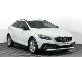 Подержанный автомобиль Volvo V40 Cross Country 2013 года (3 фото)