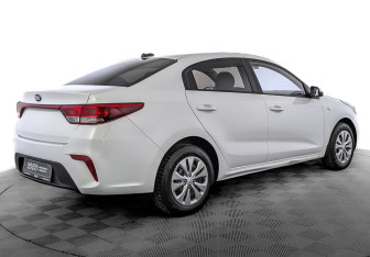 Подержанный автомобиль Kia Rio Sedan 2020 года (5 фото)