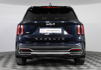 Подержанный автомобиль Kia Sorento 2022 года (6 фото)
