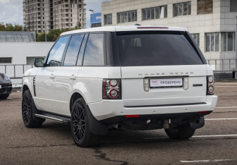 Подержанный автомобиль Land Rover Range Rover 2011 года (9 фото)