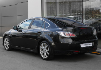 Подержанный автомобиль Mazda 6 Liftback 2008 года (5 фото)