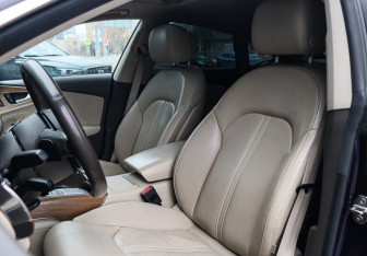 Подержанный автомобиль Audi A7 2016 года (15 фото)