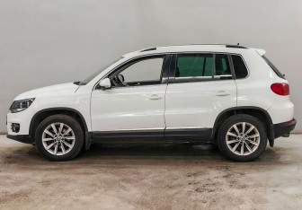Подержанный автомобиль Volkswagen Tiguan 2012 года (7 фото)