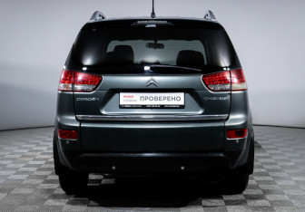 Подержанный автомобиль Citroen C-Crosser 2008 года (6 фото)