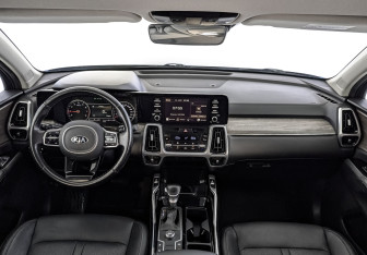 Подержанный автомобиль Kia Sorento 2021 года (14 фото)