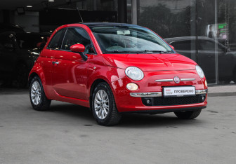 Подержанный автомобиль Fiat 500 Hatchback 2012 года (3 фото)