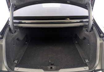 Подержанный автомобиль Hongqi H9 2023 года (10 фото)