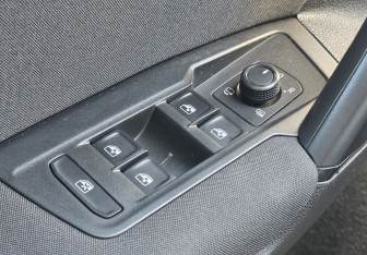 Подержанный автомобиль Volkswagen Tiguan 2021 года (15 фото)