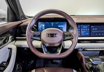 Подержанный автомобиль Geely Monjaro 2023 года (22 фото)