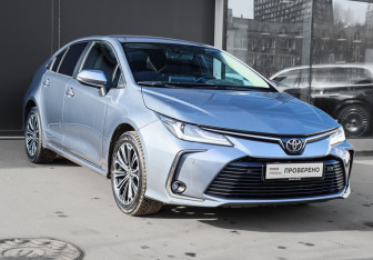 Подержанный автомобиль Toyota Corolla Sedan 2019 года (3 фото)