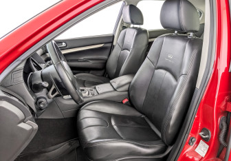 Подержанный автомобиль Infiniti G Sedan 2013 года (20 фото)