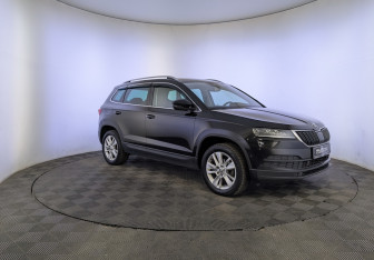 Подержанный автомобиль Skoda Karoq 2020 года (3 фото)