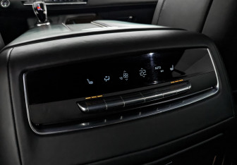 Подержанный автомобиль Cadillac Escalade Suv 2021 года (27 фото)