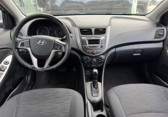 Подержанный автомобиль Hyundai Solaris Sedan 2015 года (9 фото)