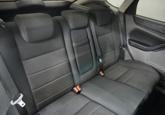 Подержанный автомобиль Ford Focus Hatchback 2010 года (10 фото)