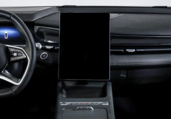 Подержанный автомобиль Geely Preface 2024 года (13 фото)