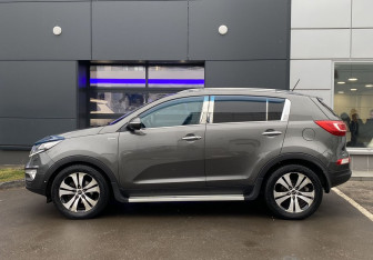 Подержанный автомобиль Kia Sportage 2012 года (4 фото)