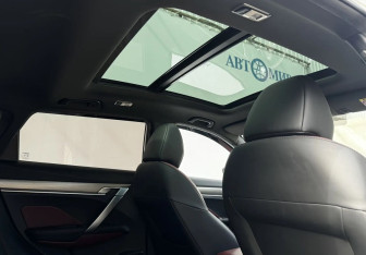 Подержанный автомобиль Geely Coolray 2023 года (13 фото)