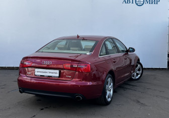 Подержанный автомобиль Audi A6 Sedan 2012 года (5 фото)