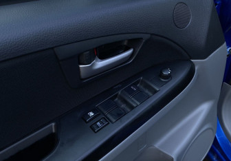Подержанный автомобиль Suzuki SX4 Hatchback 2009 года (19 фото)