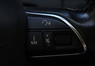 Подержанный автомобиль Audi A4 Sedan 2012 года (17 фото)