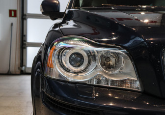 Подержанный автомобиль Volvo XC90 2014 года (24 фото)