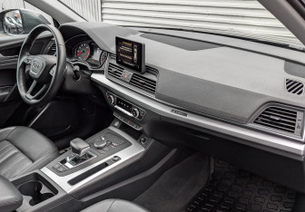 Подержанный автомобиль Audi Q5 2020 года (13 фото)
