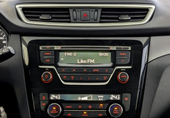 Подержанный автомобиль Nissan X-Trail 2018 года (15 фото)