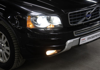 Подержанный автомобиль Volvo XC90 2014 года (21 фото)