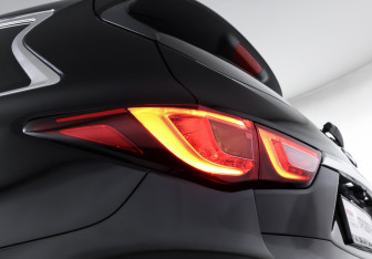 Подержанный автомобиль Infiniti QX60 2017 года (24 фото)