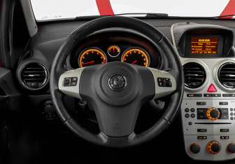 Подержанный автомобиль Opel Corsa 2008 года (11 фото)