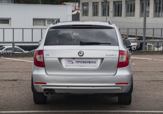Подержанный автомобиль Skoda Superb Wagon 2012 года (6 фото)