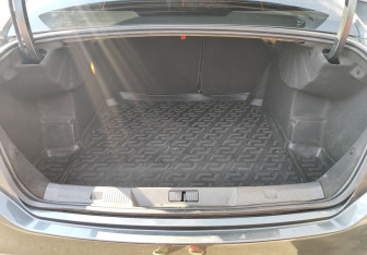 Подержанный автомобиль Citroen C4 Sedan 2015 года (13 фото)