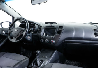 Подержанный автомобиль Kia Cerato Sedan 2016 года (5 фото)