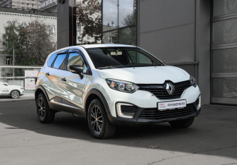 Подержанный автомобиль Renault Kaptur 2018 года (3 фото)