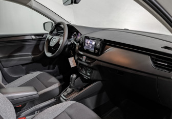 Подержанный автомобиль Skoda Rapid Liftback 2021 года (13 фото)