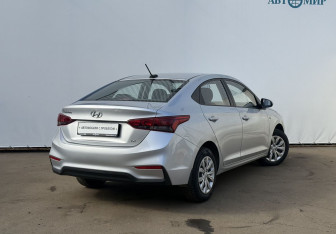 Подержанный автомобиль Hyundai Solaris Sedan 2017 года (5 фото)