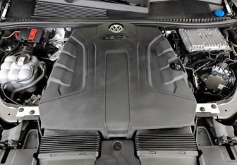 Подержанный автомобиль Volkswagen Touareg 2019 года (9 фото)