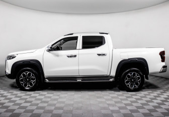 Подержанный автомобиль Changan Hunter Plus 2024 года (8 фото)