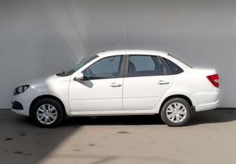 Подержанный автомобиль LADA (ВАЗ) Granta Sedan 2023 года (8 фото)