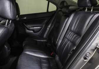 Подержанный автомобиль Honda Accord Sedan 2007 года (14 фото)