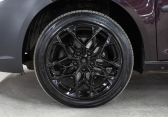 Подержанный автомобиль Volkswagen Caddy Compactvan 2011 года (22 фото)