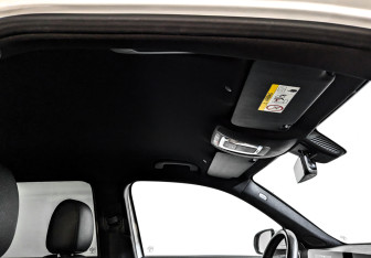 Подержанный автомобиль Mercedes-Benz GLB 2021 года (24 фото)