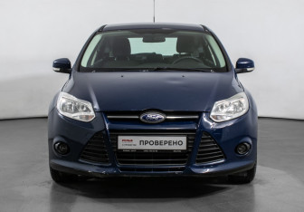 Подержанный автомобиль Ford Focus Hatchback 2014 года (2 фото)