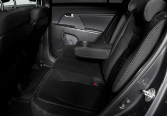 Подержанный автомобиль Kia Sportage 2011 года (10 фото)